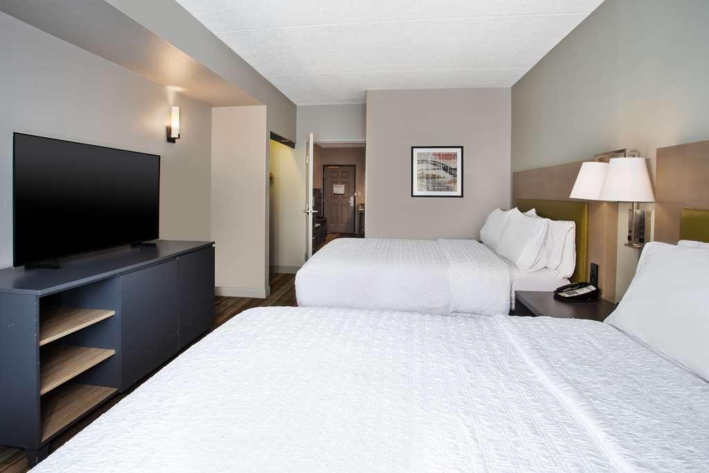 Hampton Inn And Suites Newark Airport Elizabeth Værelse billede